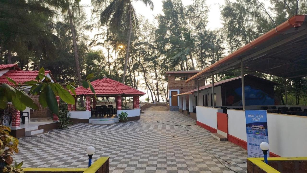 White Sand Beach Stay Resort Kumta Exterior photo